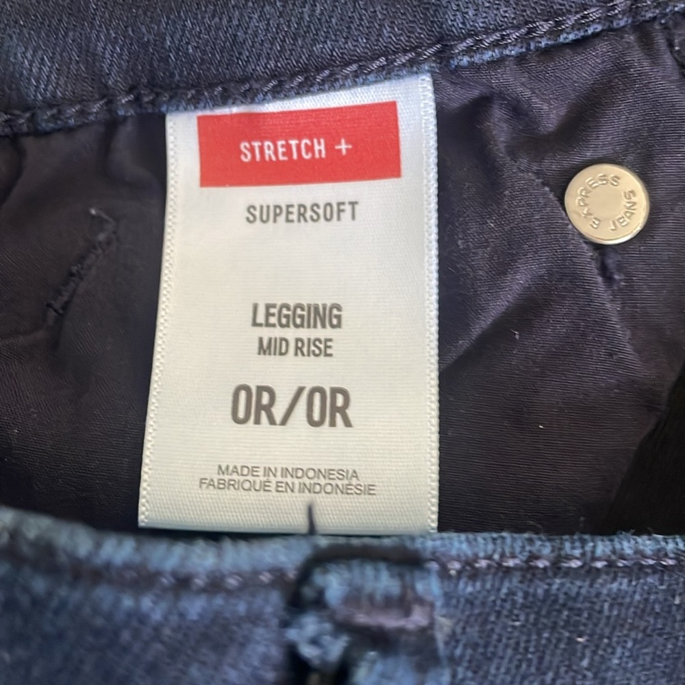 ♥️Express♥️Women's Dark Blue Jeans,
Size (OR) - Picture 10 of 11